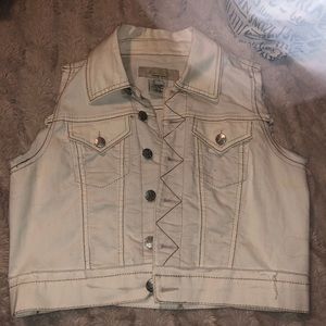White jean vest NEVER worn